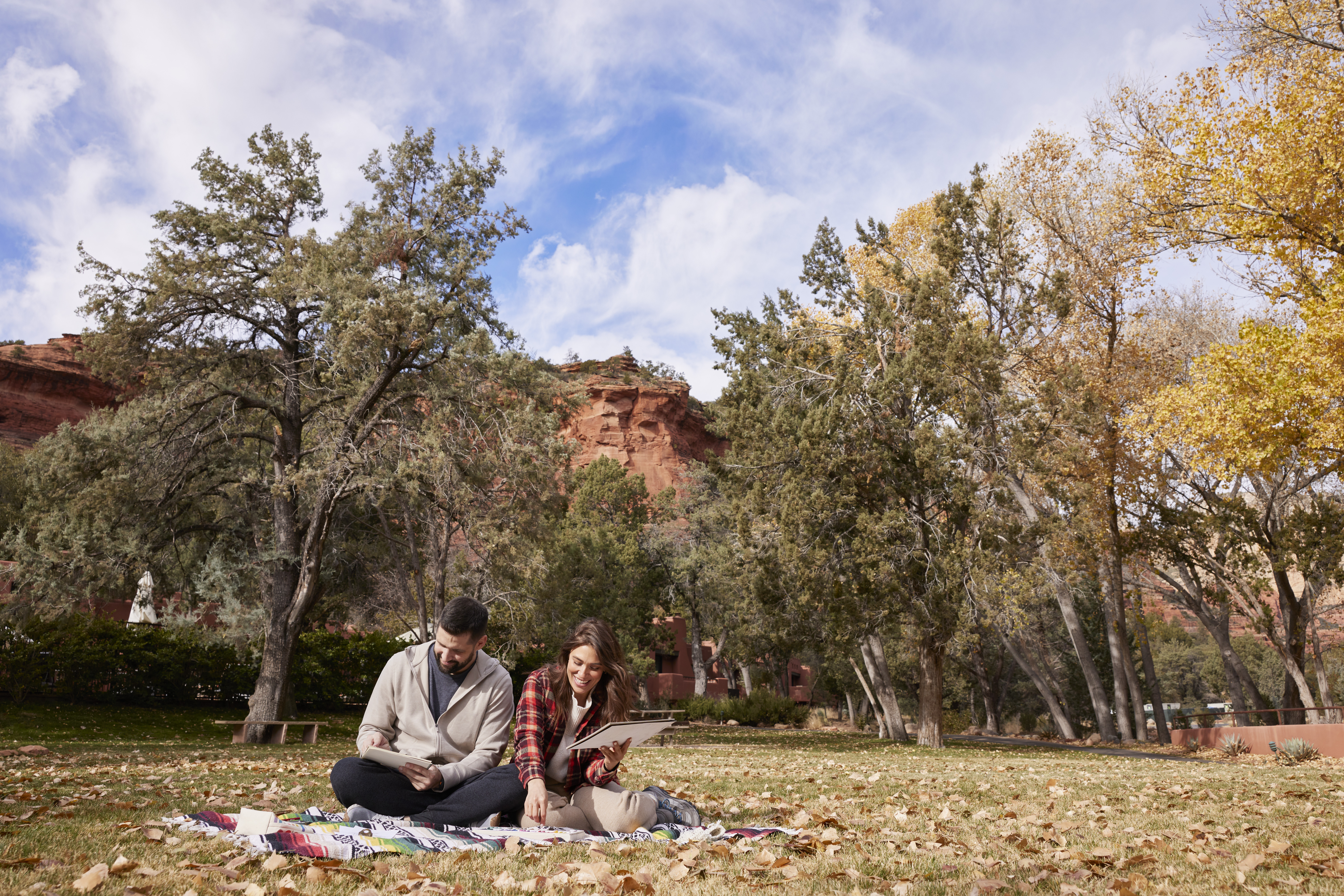 art class in plein air, two guests